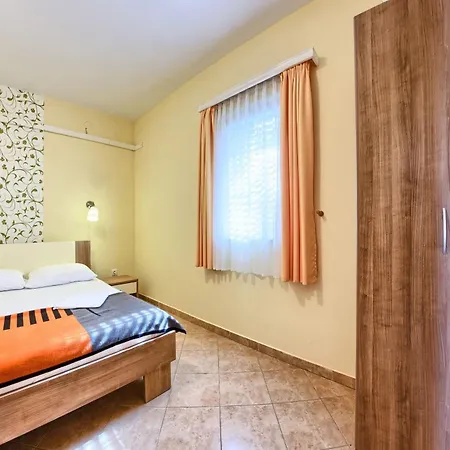 Ruzmarin Turizam Апартаменты *